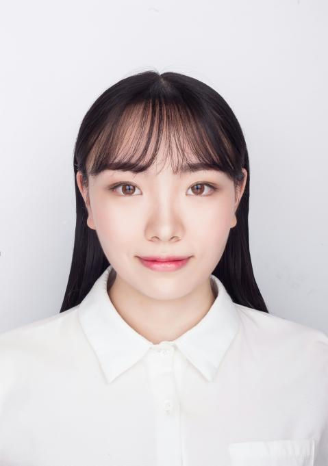 侯佳卉简介